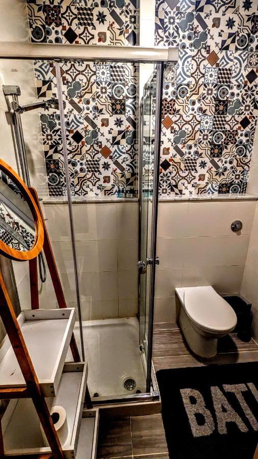 Quiet Ensuite Budget Twin Room Sliema Bagian luar foto