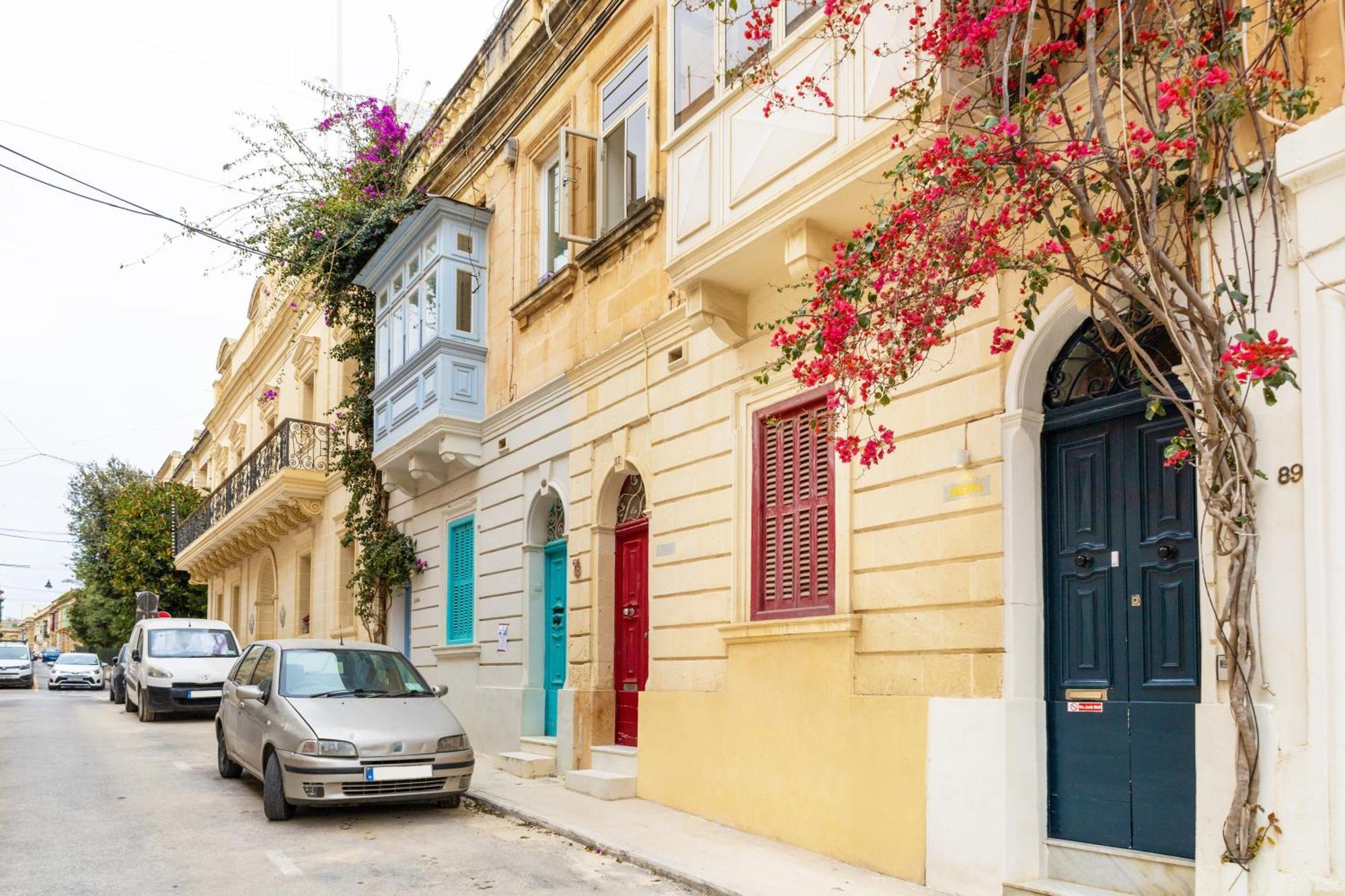 Quiet Ensuite Budget Twin Room Sliema Bagian luar foto